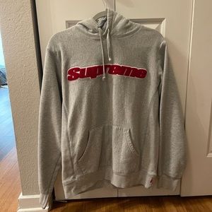 Supreme Hoodie